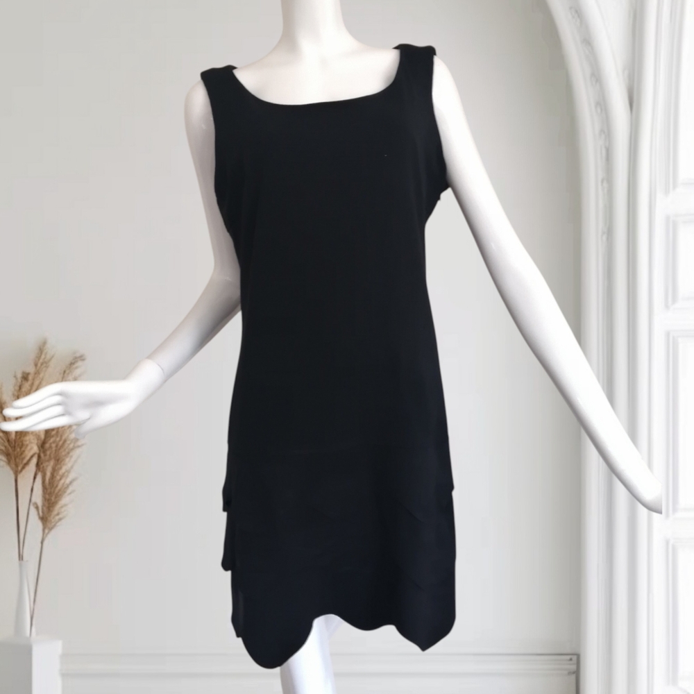 Patrizia Luca Black Sleeveless Mini Dress with Scalloped Hem